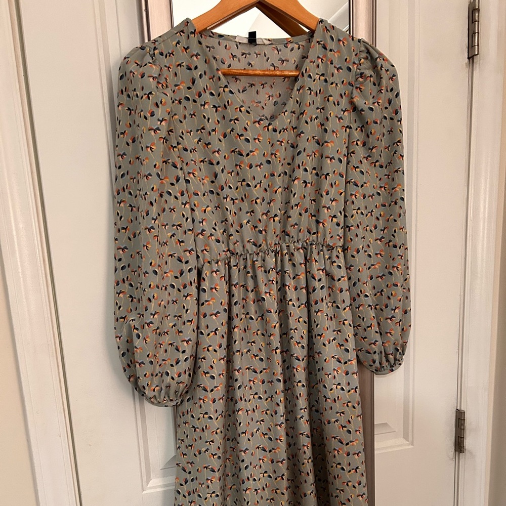 Women’s dress